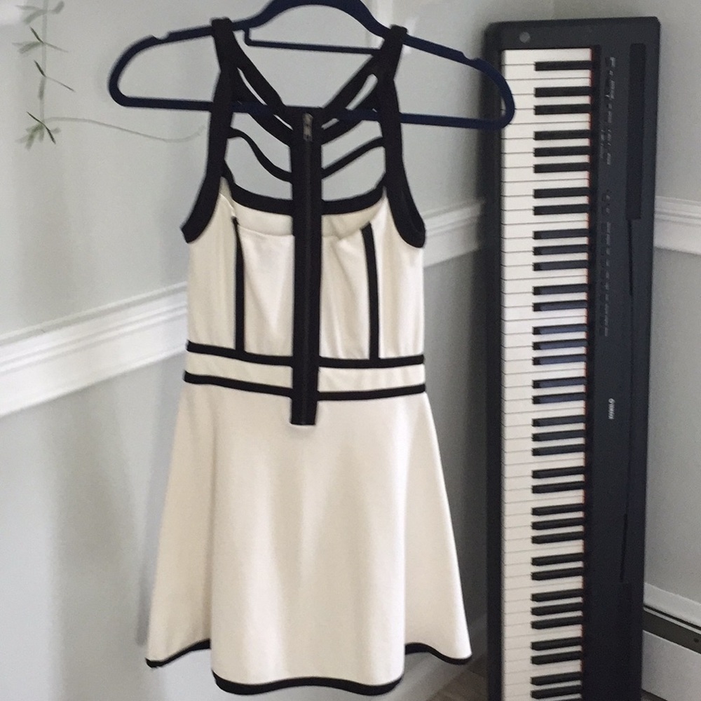 Buffalo David Bitton black and white mini dress
